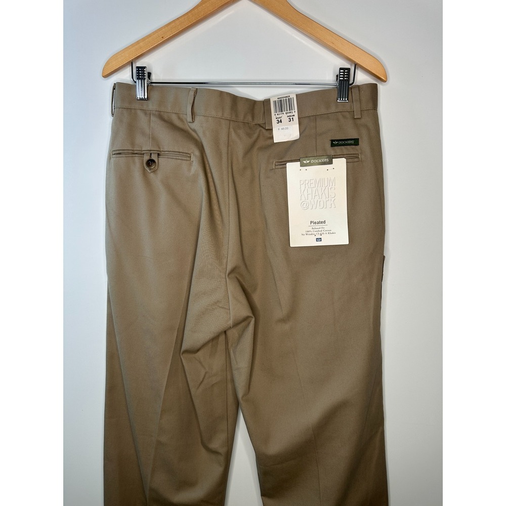 New Dockers Premium Khakis Work Pleated Relaxed Fit Pants Tan Men's 34 x 31 - Picture 10 of 13